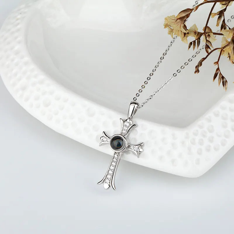 kette-mit-persoenlichem-foto-crosses