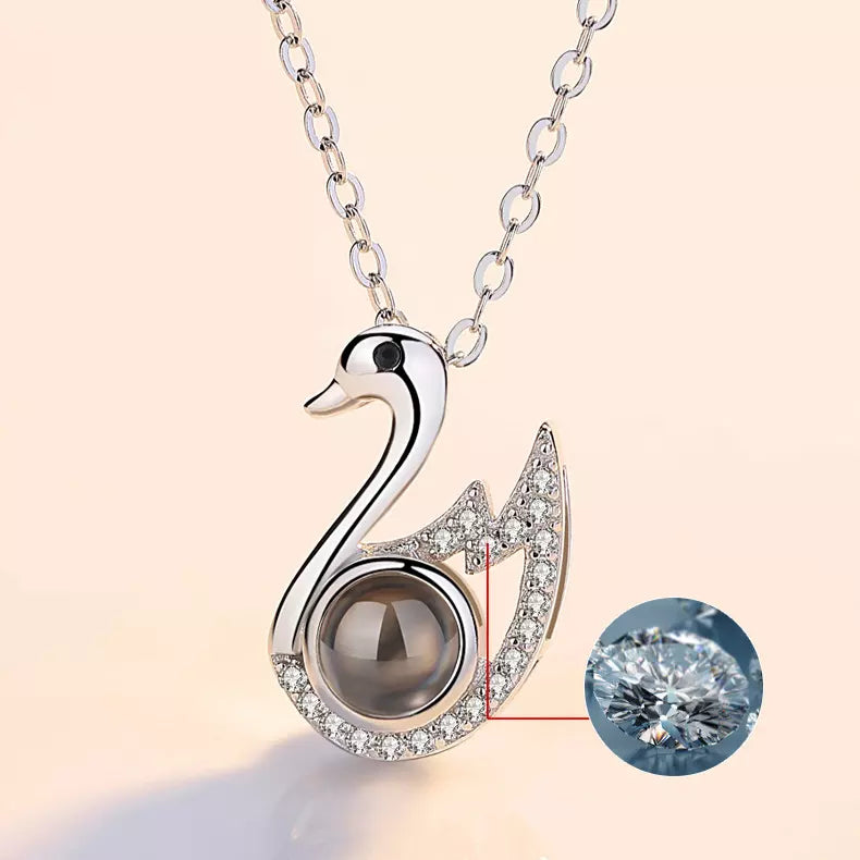 Personalisierte Fotokette Schwan – eleganter Schmuck