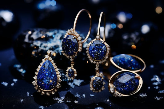 Azurit-Schmuck in tiefem Blau – intensiver Naturstein