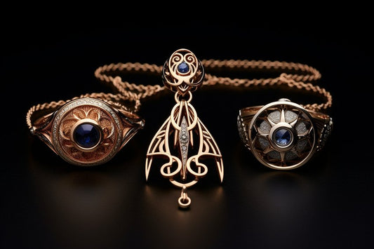 Schmuck mit Symbolen