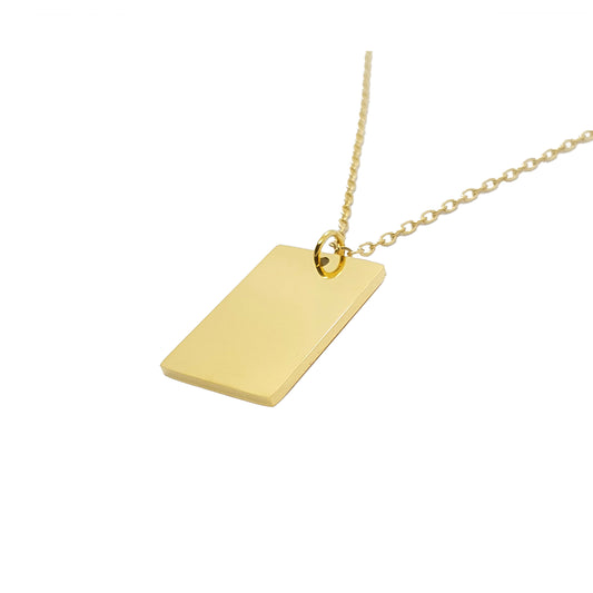 Blockhalskette mit Gravur von 4MyLove – goldfarbener rechteckiger Edelstahl-Anhänger an feiner Gliederkette