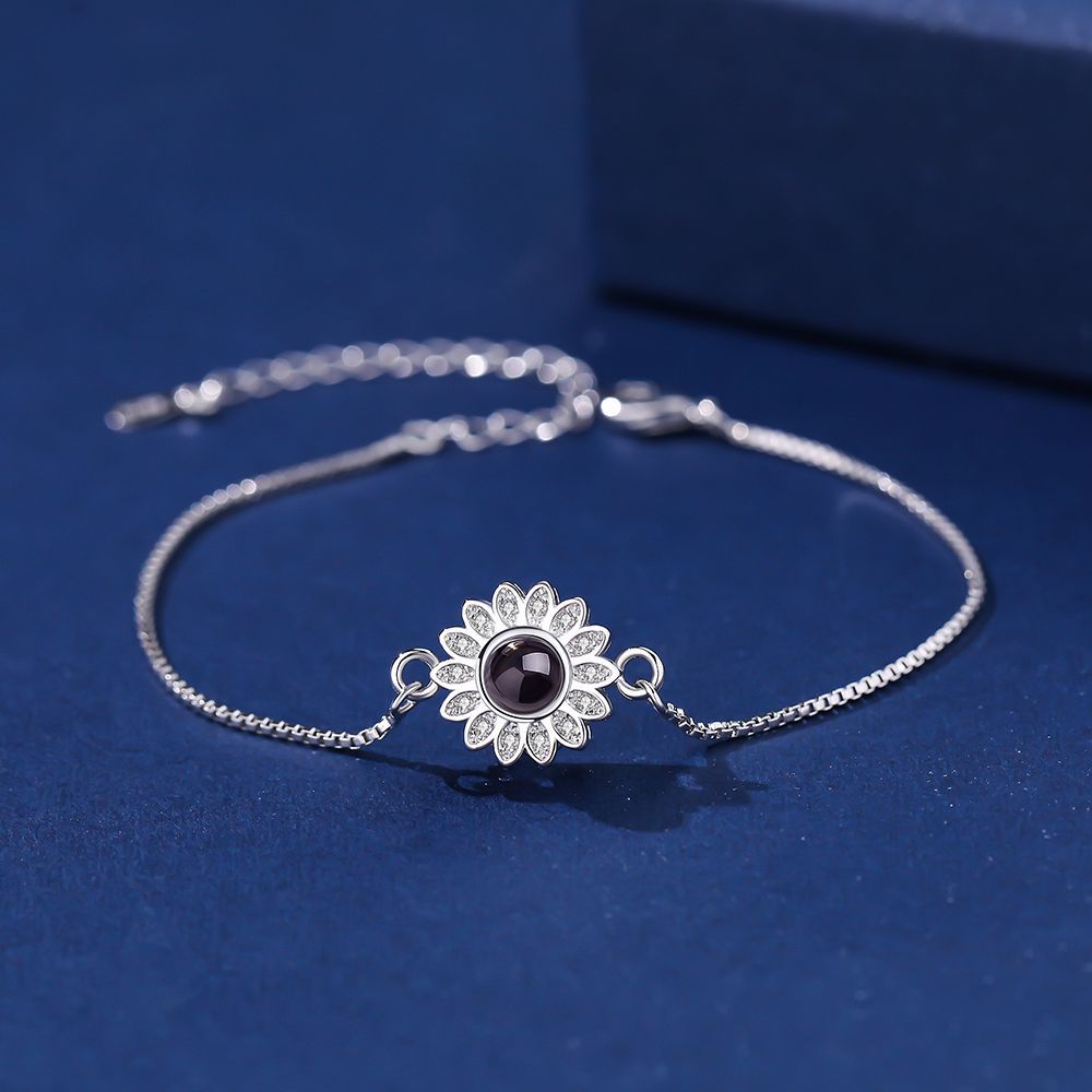 Foto im Blüten-Anhänger – individuelles Armband