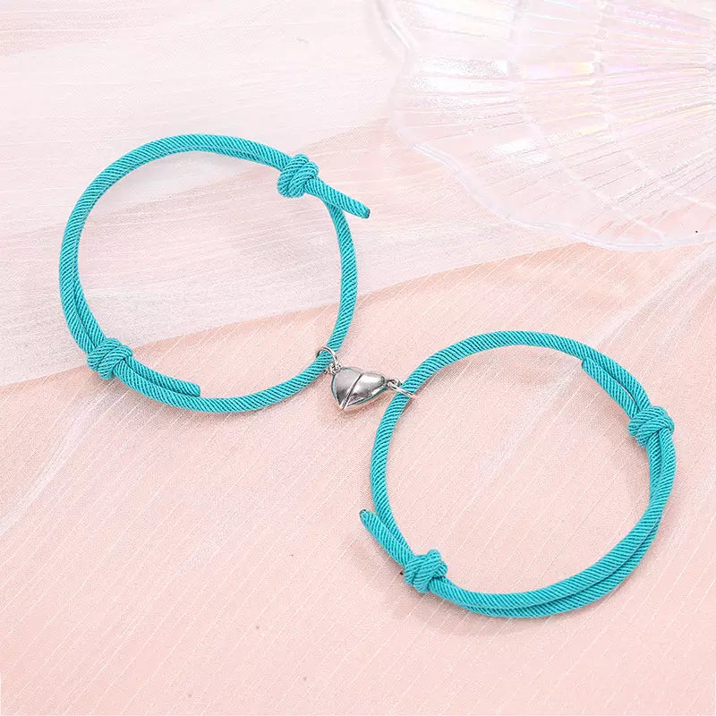 Magnetarmbänder mit Magnetherz als Geschenkset für Paare