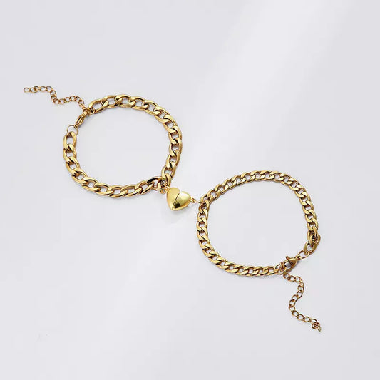 Magnetarmbänder mit Magnetherz in Gold und Silber – personalisierter Partnerschmuck | 4MyLove